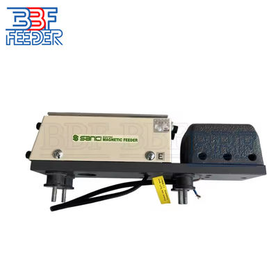 Sanki CA-L200AG Vibratory Linear Feeder Elektromagnetische lineaire trillingsfeeder