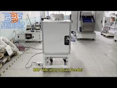 Pas de trilkomtoevoer aan. Elektrisch voersysteem Connector Onderdelentoevoer